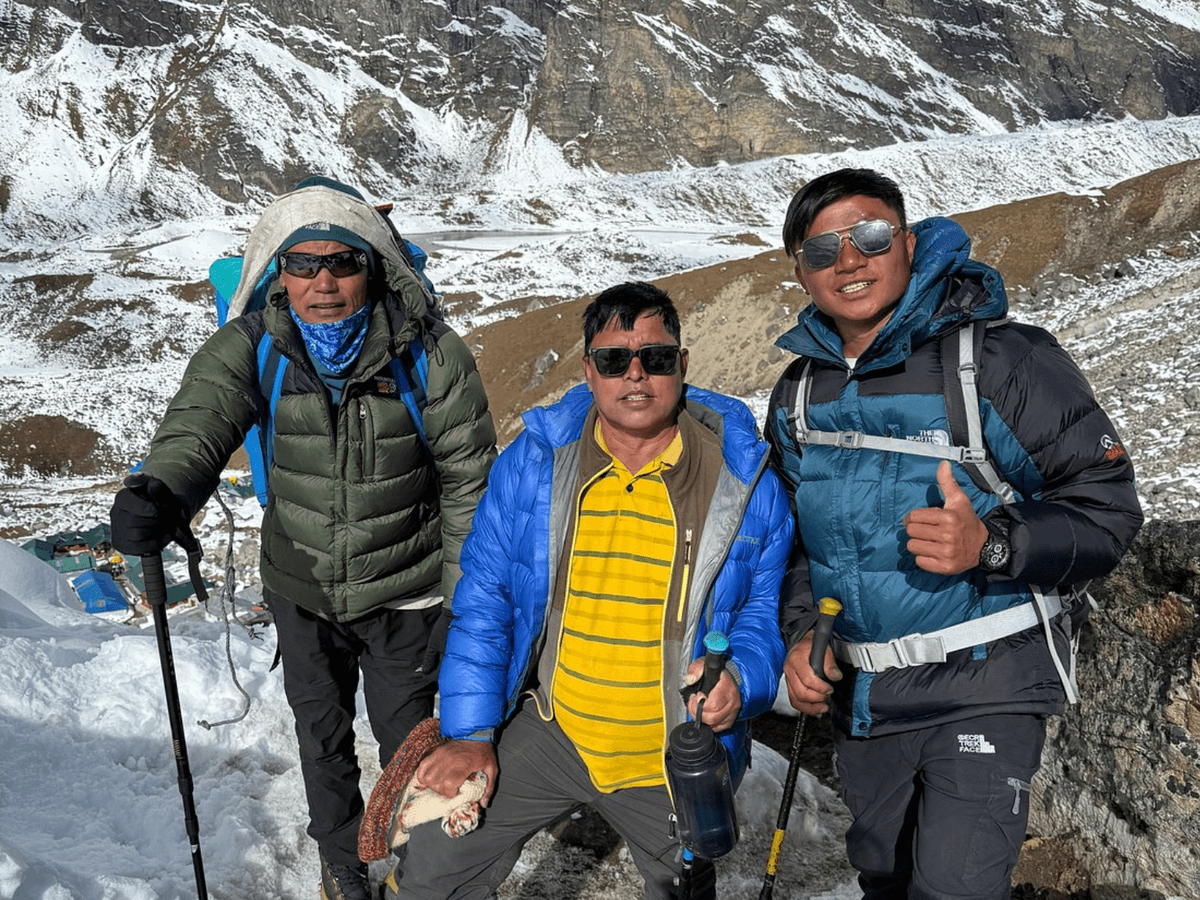 everest base camp trekking porters